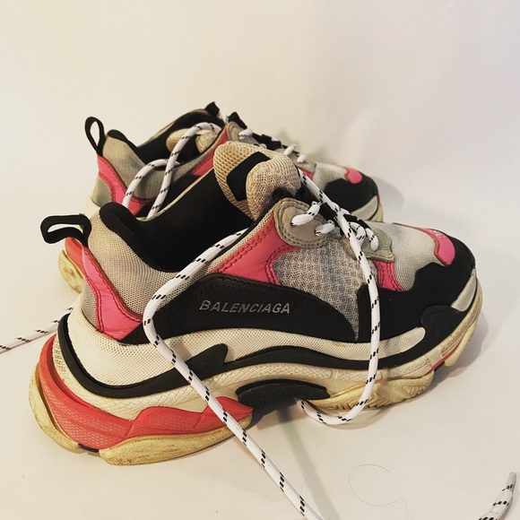 Sneakers - Picture 5 of 6